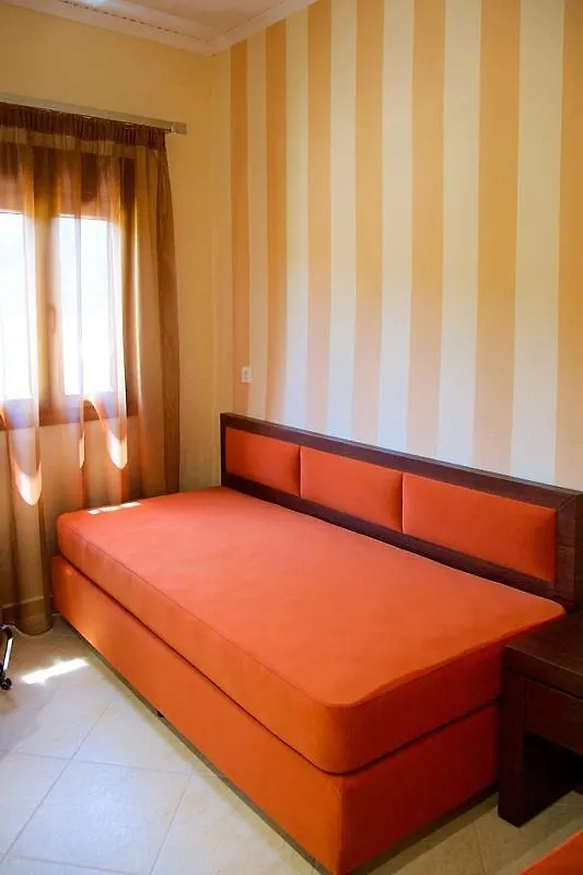 Apartman Studios Ioanna Vurvurú