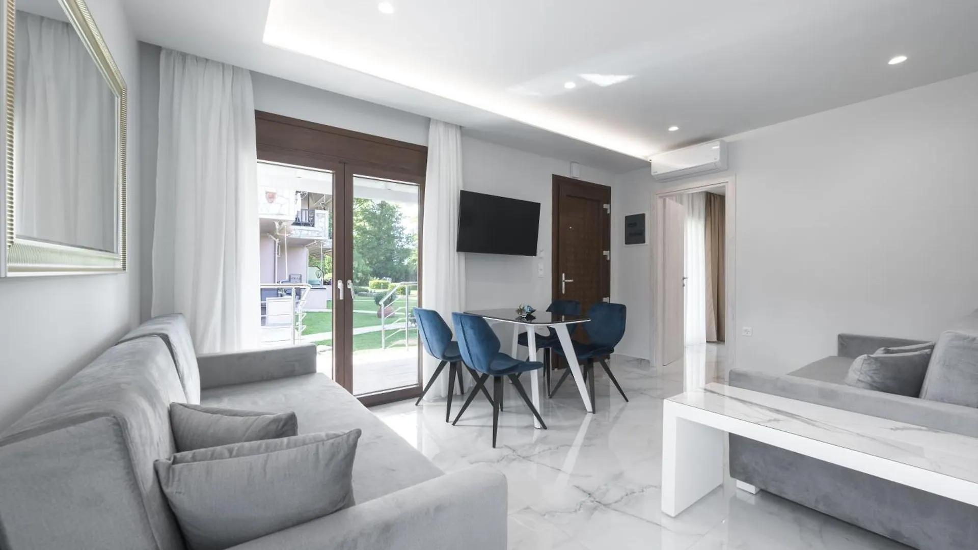 Apartman Studios Ioanna Vurvurú